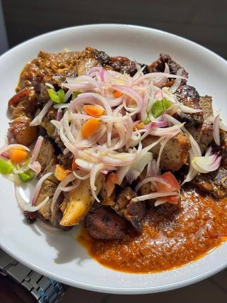 Porc Braisé + Attiéké