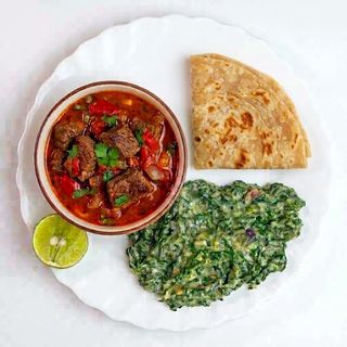 Beef Wet/Stew Fry + Veg with Chapati (1)