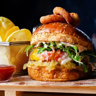 Hollywood burger