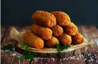 67. Croquetas Caseras Gourmet Deluxe De Pollo (6 Uds.)