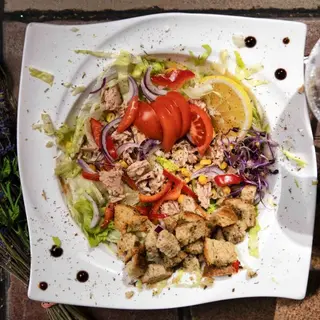 Salată cu Ton