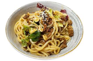 Suvi rezanci sa piletinom i susamom