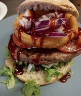 Hamburguesa Deluxe Cricket