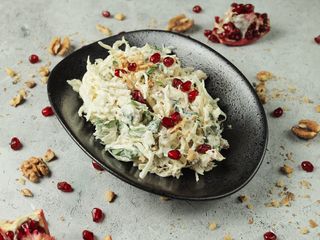 Աղցան Վրացական հավի մսով /120 գր/