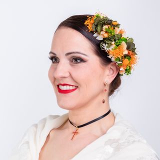 Tocado de Huertana ENCARNA