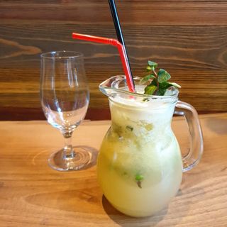 Limunada Ananas - Jabuka - Đumbir