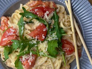 Вершковий удон з куркою (400g)