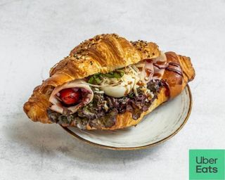 Croissant szynka z jajkiem