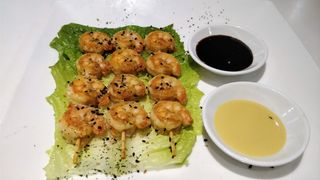 670 - Spiedini di gamberi grigliati in salsa piccante e curry - 3 pz