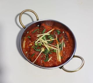 Karahi con pollo
