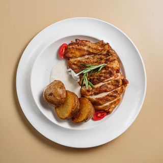 Цыпленок табака с чесночным соусом