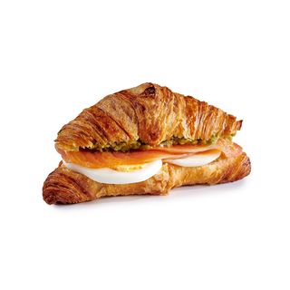 Mini Croissant de Salmón, Guacamole y Huevo Duro