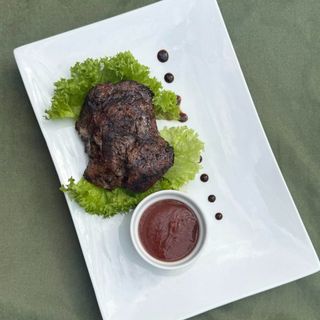 Телячий стейк  ( 180г/50г/50г)