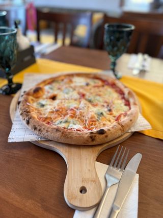 Pizza Quattro Formaggi Ø33cm