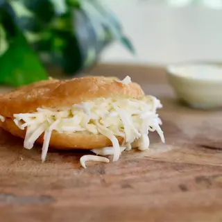 Arepa Queso Blanco