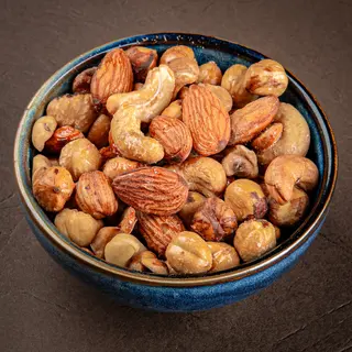 Caramelized mixed nuts