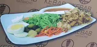 Ensalada De Pollo Y Ternera