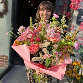 Bukiet okolicznościowy wielokolorowy z kwiatów sezonowych rozmiar XL