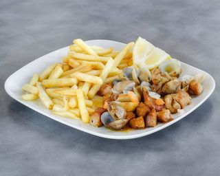 Carne de Porco Com Amêijoas