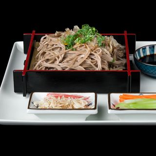 182. Spaghetti di soba con verdure