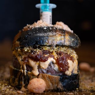 The shadow (MEJOR BURGER GIPUZKOA 2025)