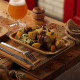 ღორის ხორცი ოჯახურად პრასით