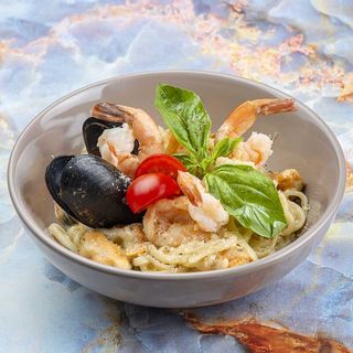 Лінгвіні з молюсками та креветками (310г)