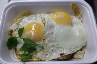 Яєчня з беконом та цибулею (2/22/14г)