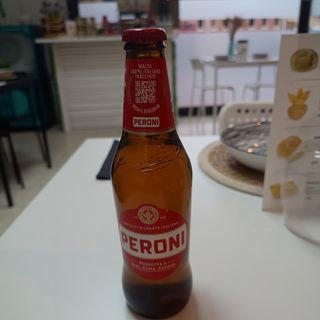 Cerveza peroni 
