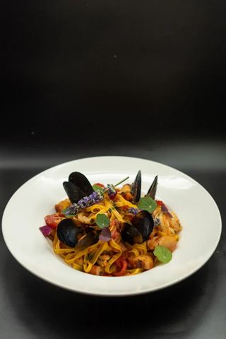 Tagliatelle proaspete cu fructe de mare
