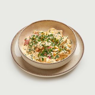 Фрикасе з курочки у вершковому соусі