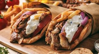 Piatto kebab grande + patatine fritte + bibita