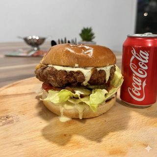 Burger Chicken Boss + Coca-Cola