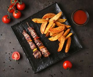 Խոզի  բարբիքյու և գյուղական կարտոֆիլ