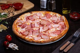Pizza Quattro Carni Ø 32cm