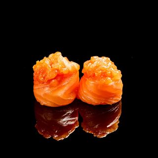 Gunkan salmone - 2 pezzi 