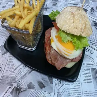 Hamburguesa Extra Completa