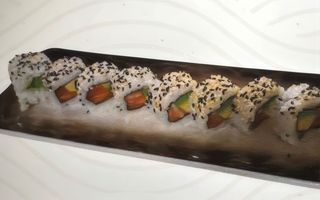 47. Maki California De Salmón (8 Pzs.)