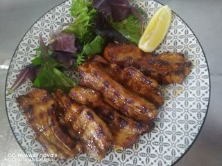 Свински ребърца с мед