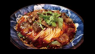 1 Ramen con vitello in salsa speciale del Sichuan - pasta fresca