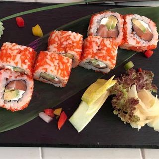 California Tobiko Salmón