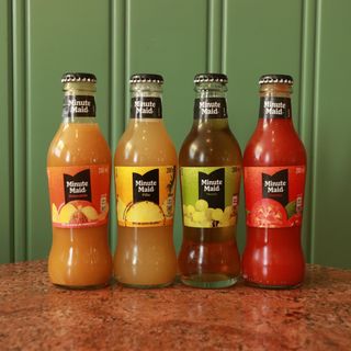 Zumo Piña, Melocotón, Tomate Y Uva