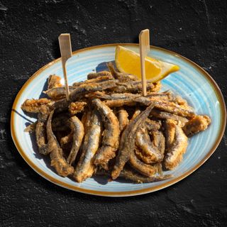 Hamsie cu cartofi si sos