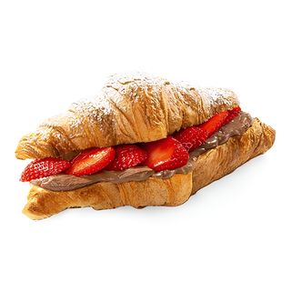 Croissant z serkiem czekoladowym i świeżymi truskawkami 170 g