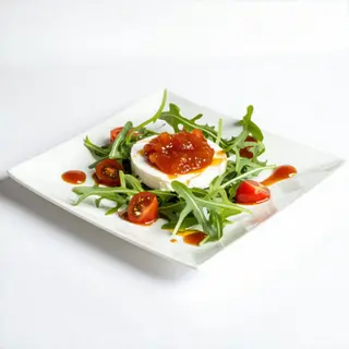 Ensalada De Queso De Cabra Con Mermelada De Tomate