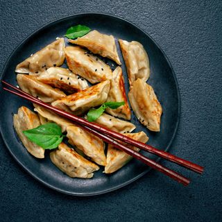 Gyozas a la plancha (6 piezas)