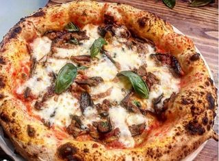 Margherita con melanzane