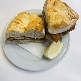 Bocata con Pescado Empanado Normal