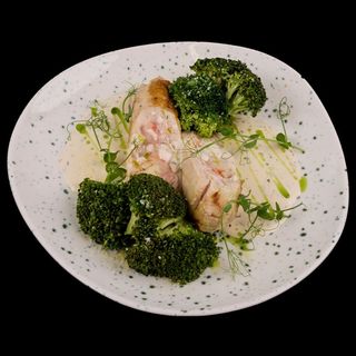 Pileći file punjen gamborima