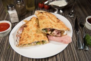 Sandwich Grande cu șuncă